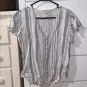 Gray/white blouse